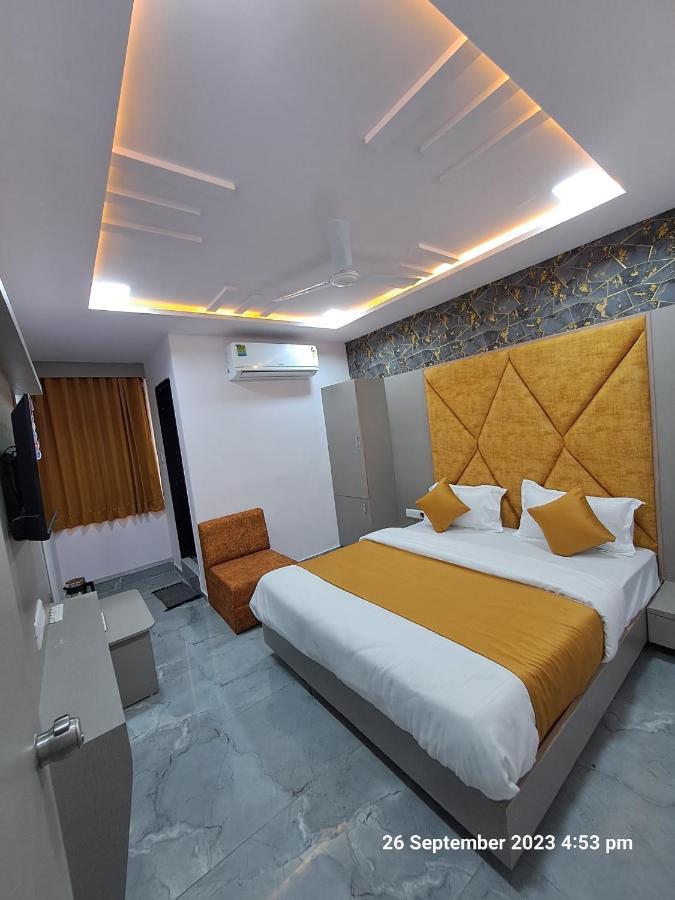 Hotel Kingdom Gandhinagar Eksteriør billede
