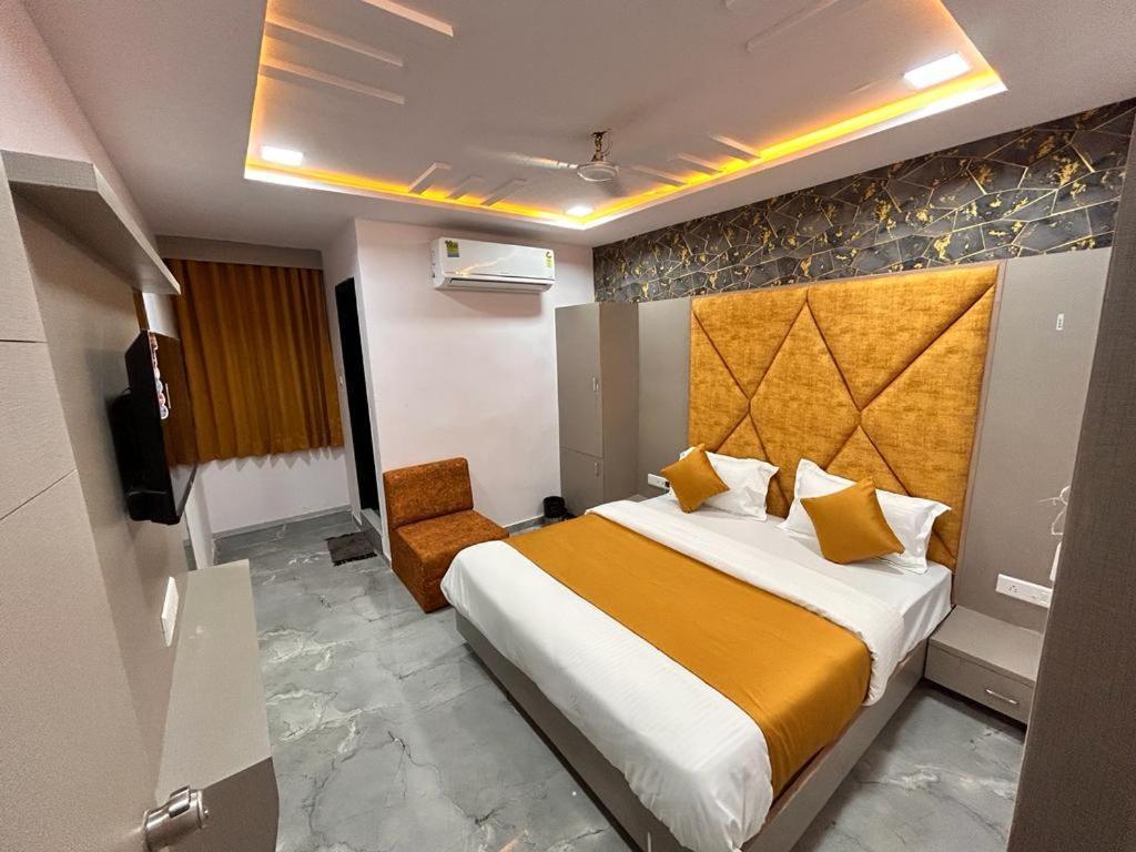 Hotel Kingdom Gandhinagar Eksteriør billede