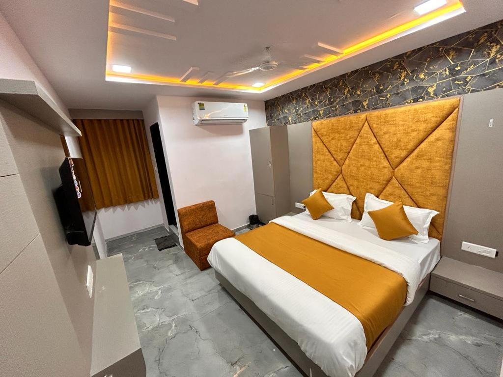 Hotel Kingdom Gandhinagar Eksteriør billede