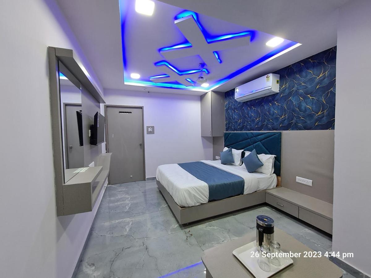 Hotel Kingdom Gandhinagar Eksteriør billede